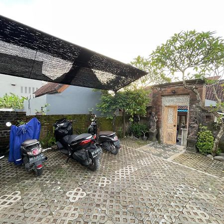 Belimbing Guest House Canggu エクステリア 写真
